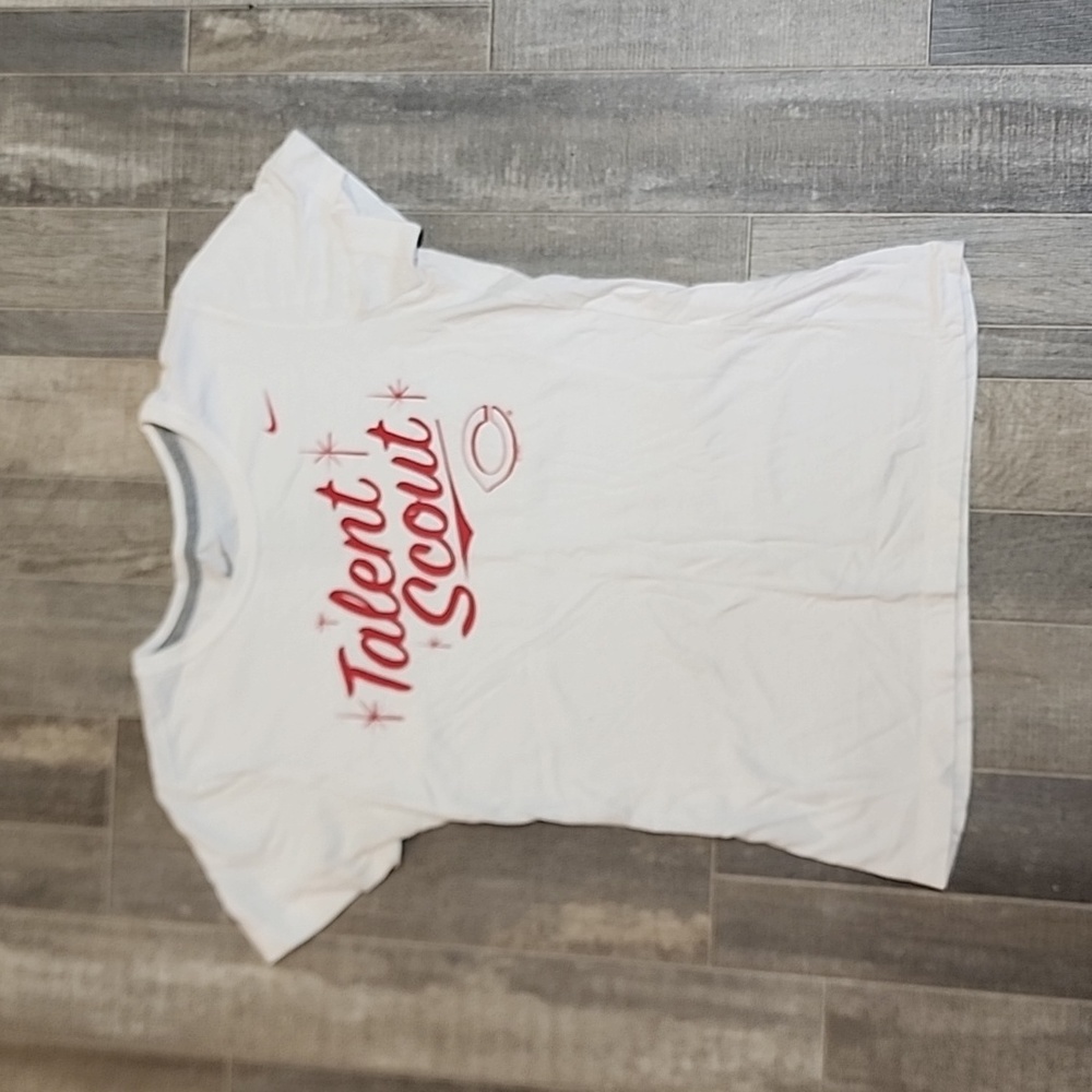 NIKE BRAND Cincinnati reds TShirt